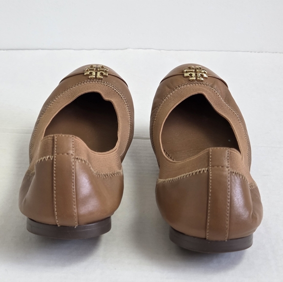 TORY BURCH Jolie Beige Patent Leather Cap-toe Gold Logo Ballet Flats Sz 6.5 M - Picture 10 of 14